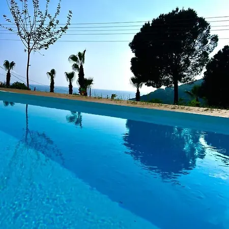 Karaoz Lighthouse Bungalow فندق *