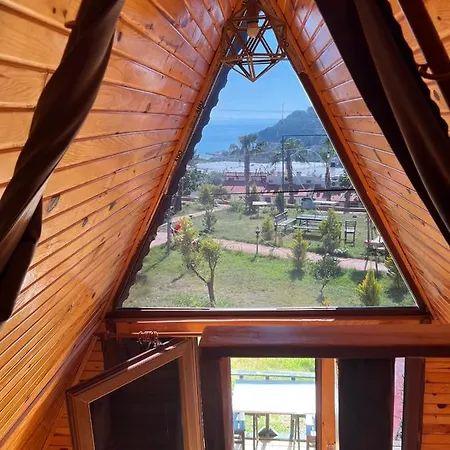 Hotel Karaoz Lighthouse Bungalow