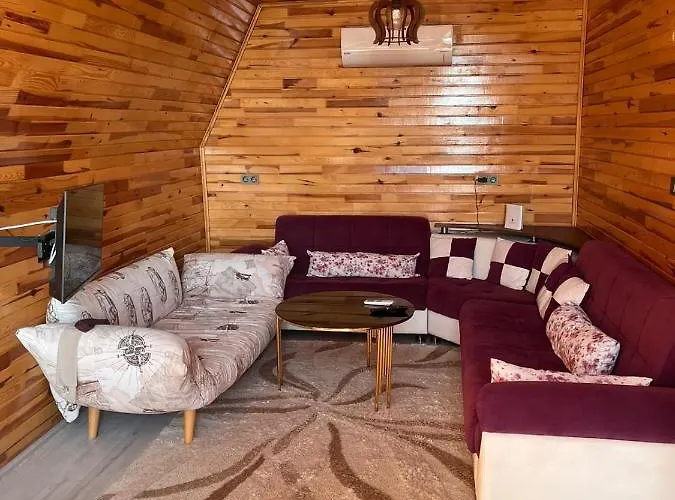 Karaoz Lighthouse Bungalow Szálloda *