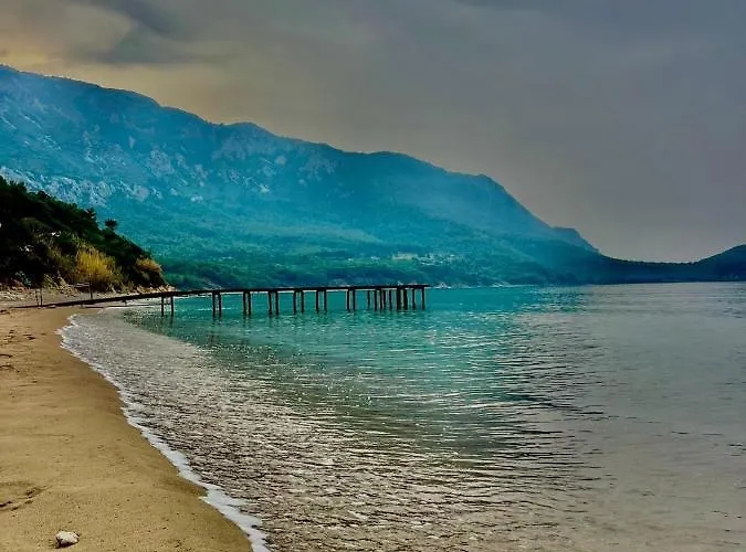 Karaoz Lighthouse Bungalow Szálloda Kumluca