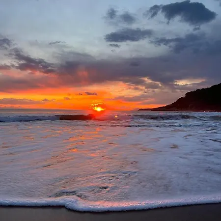 Hotel Karaoz Lighthouse Bungalow